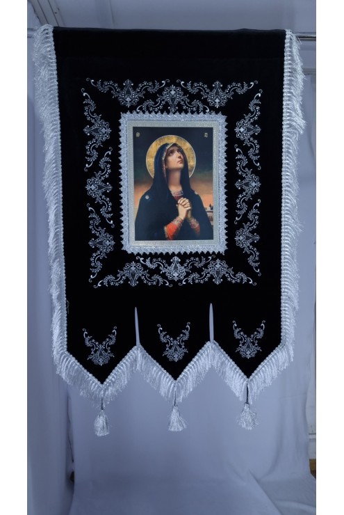 chorni2001_01-495x740