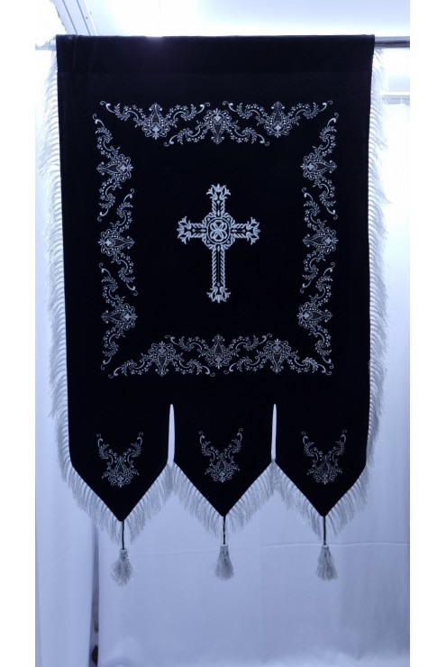 chorni2001_03-495x740